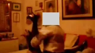 Velho peido tem a ho ...