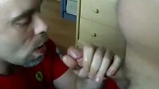 Esta massagista de c ...