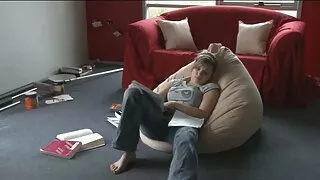 Fada loira com bunda ...