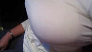 Dedo de duas colegas ...