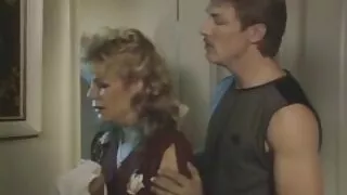 A morena tórrida mel ...