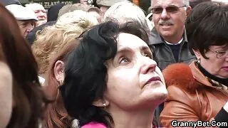 Linda líder de torci ...