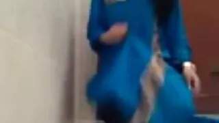 Garota de ébano mal- ...